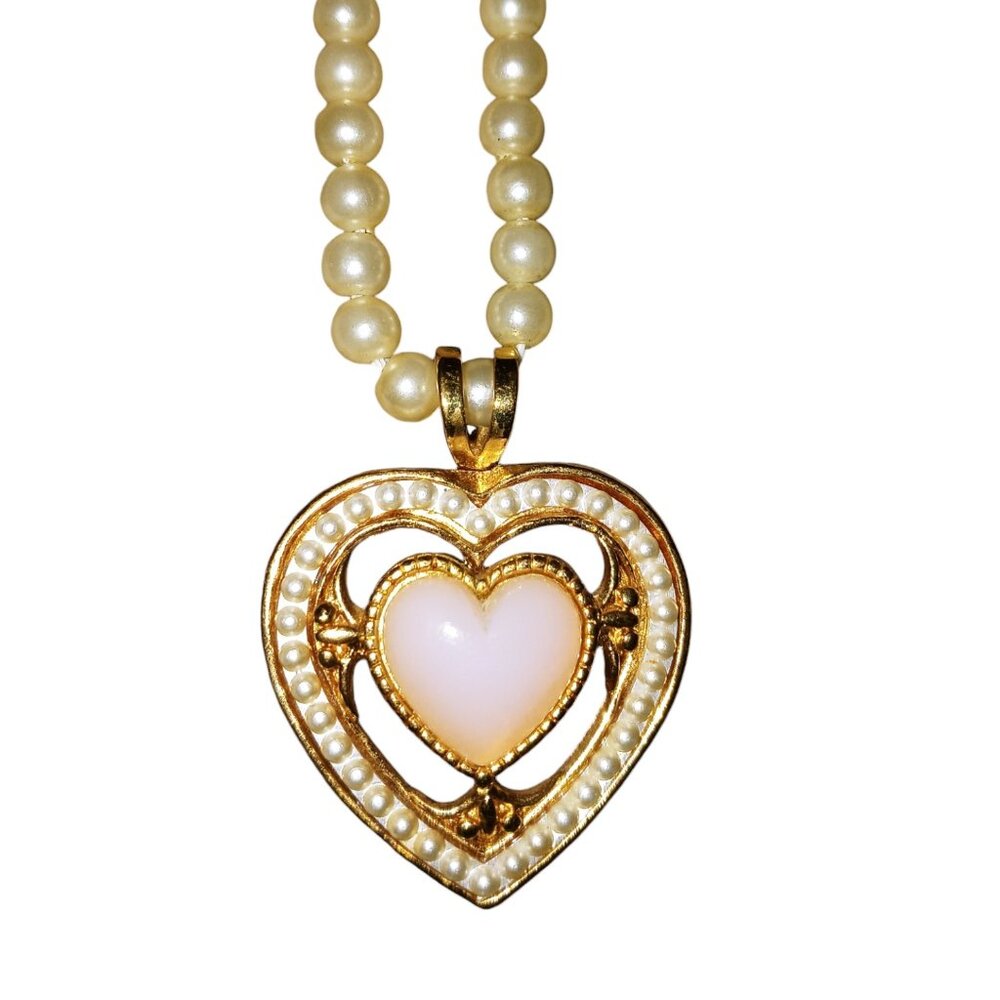 Vintage Avon Victorian Heart and Faux Pearl Necklace Good Condition Clean